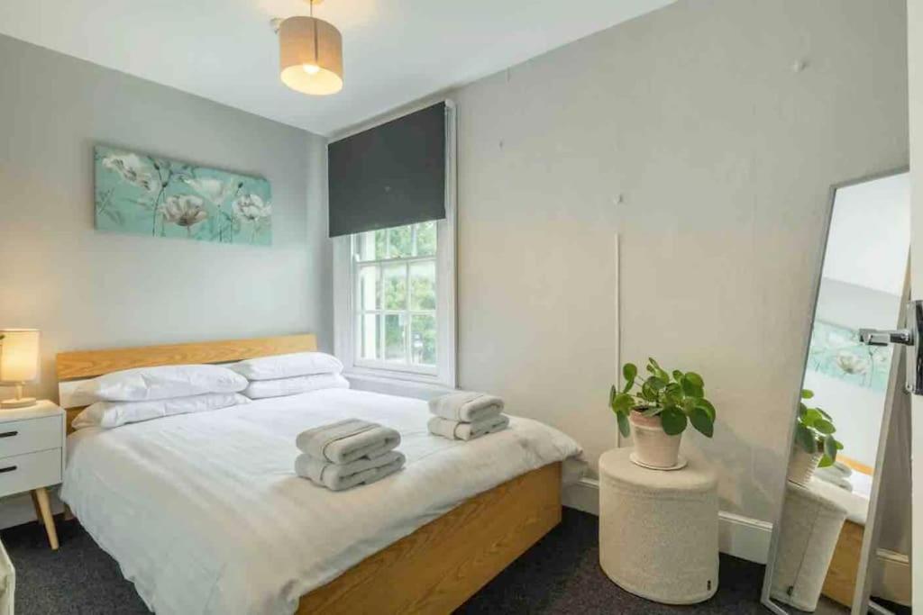 Cambridge 3 Bedroom Flat With Private Parking エクステリア 写真
