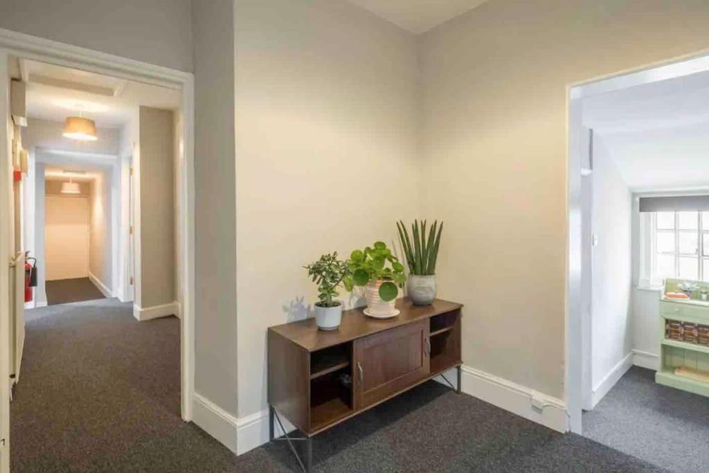 Cambridge 3 Bedroom Flat With Private Parking エクステリア 写真